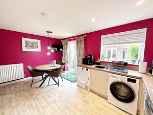 Kitchen 2- click for photo gallery